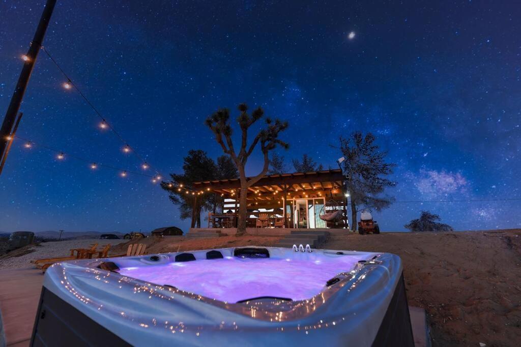 The Invisible Wind Cabin- Joshua Tree Amazing View Юкка-Валлі Екстер'єр фото