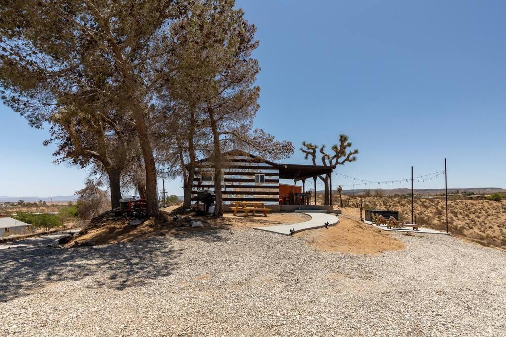 The Invisible Wind Cabin- Joshua Tree Amazing View Юкка-Валлі Екстер'єр фото