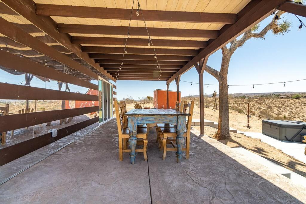 The Invisible Wind Cabin- Joshua Tree Amazing View Юкка-Валлі Екстер'єр фото