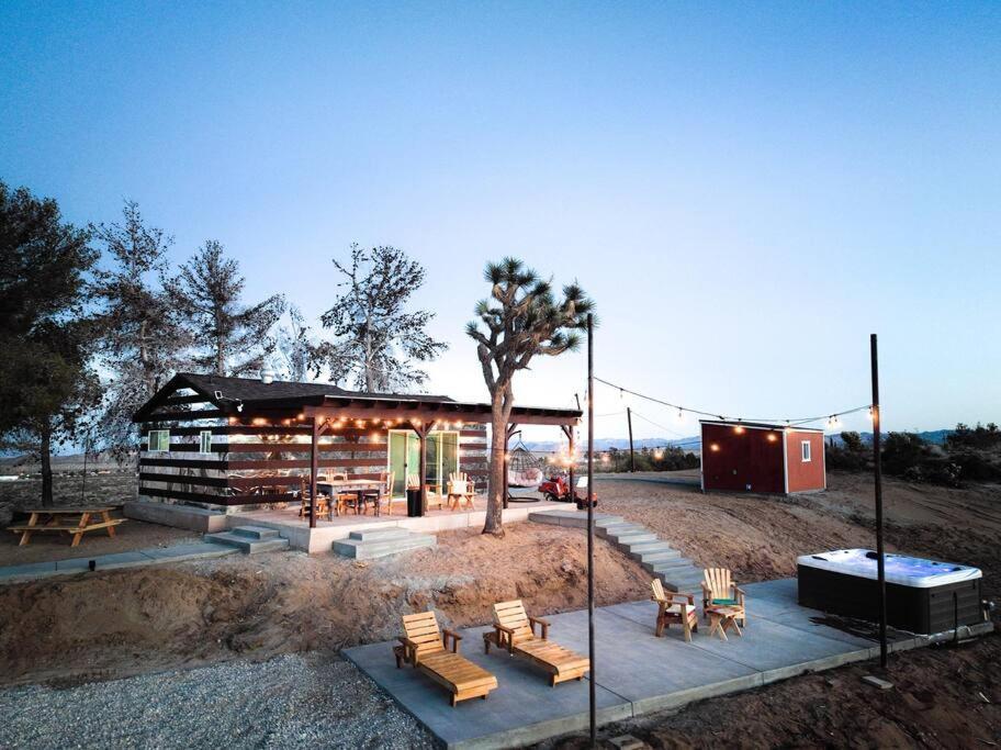The Invisible Wind Cabin- Joshua Tree Amazing View Юкка-Валлі Екстер'єр фото